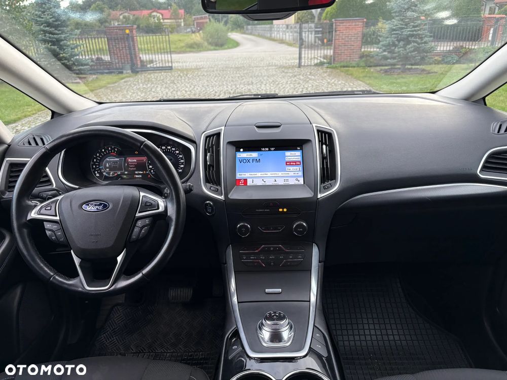 Ford S-Max 2.0 EcoBlue Titanium - 17