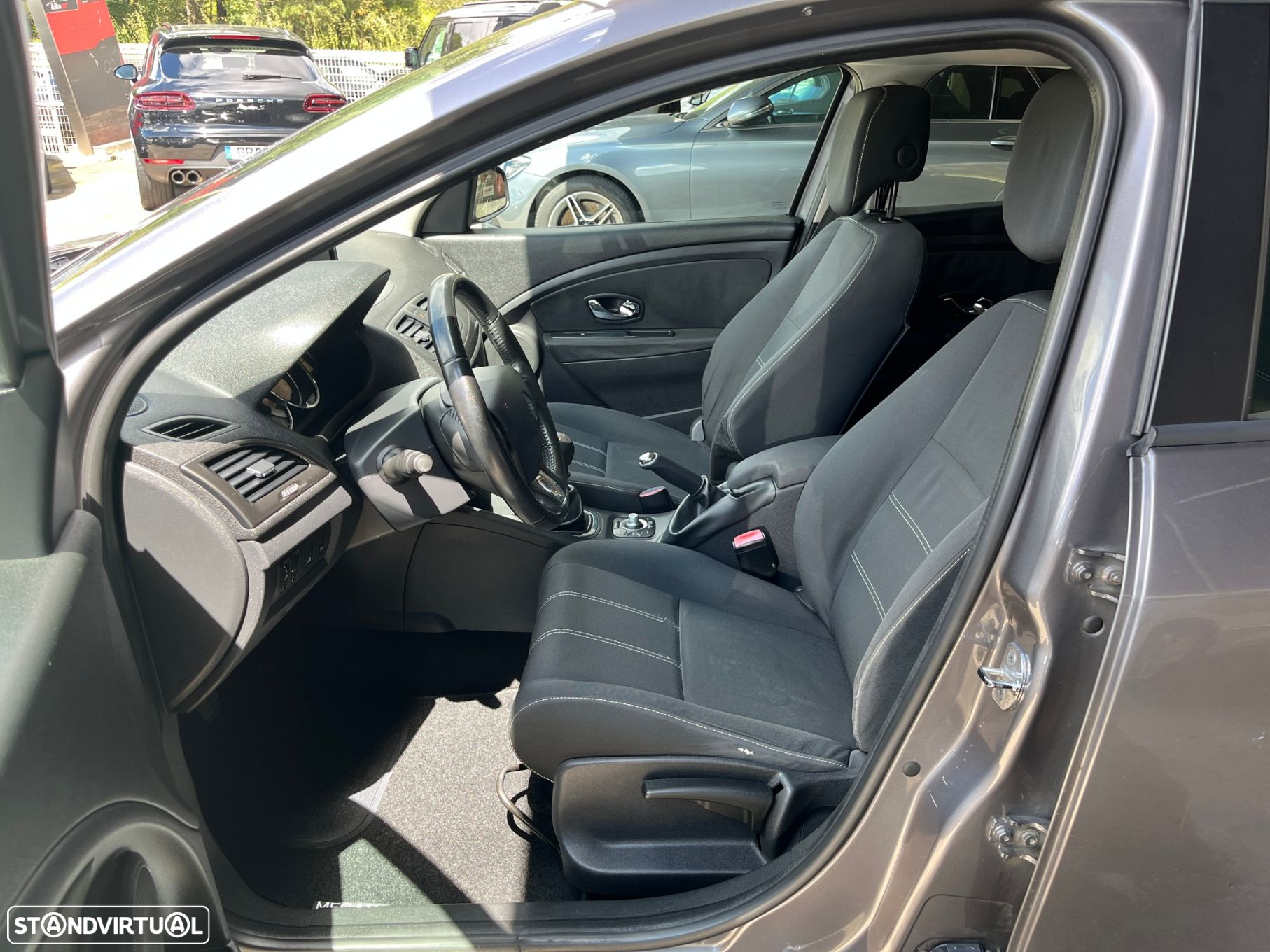 Renault Mégane Sport Tourer 1.5 dCi Comfort SS - 15