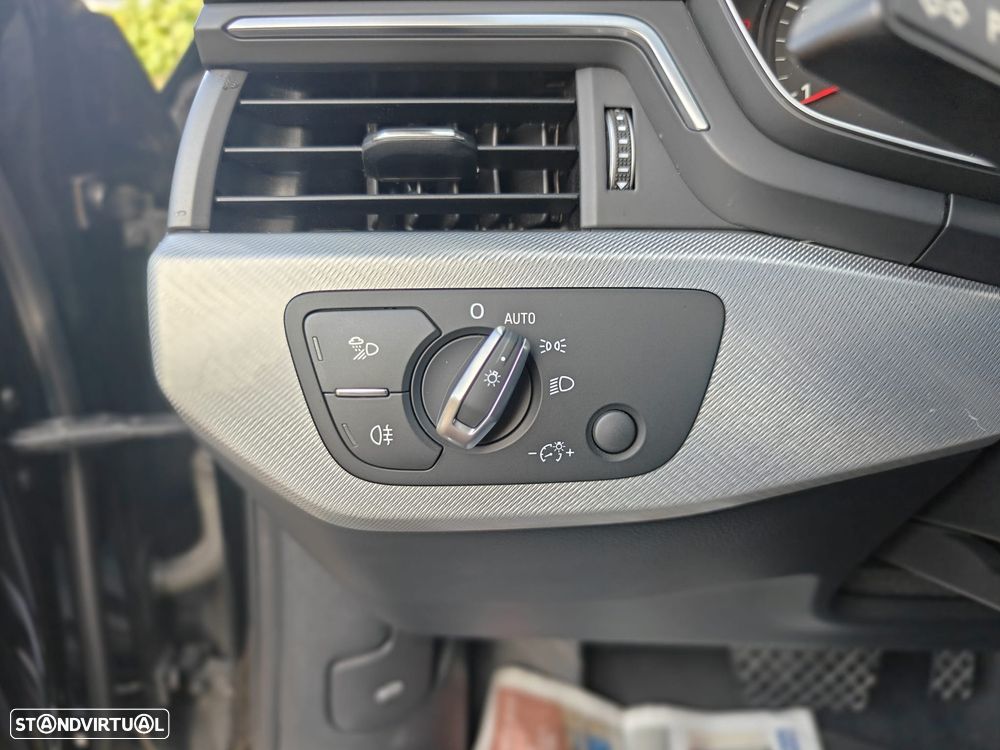 Audi A4 Avant 35 TDI Sport S tronic - 29