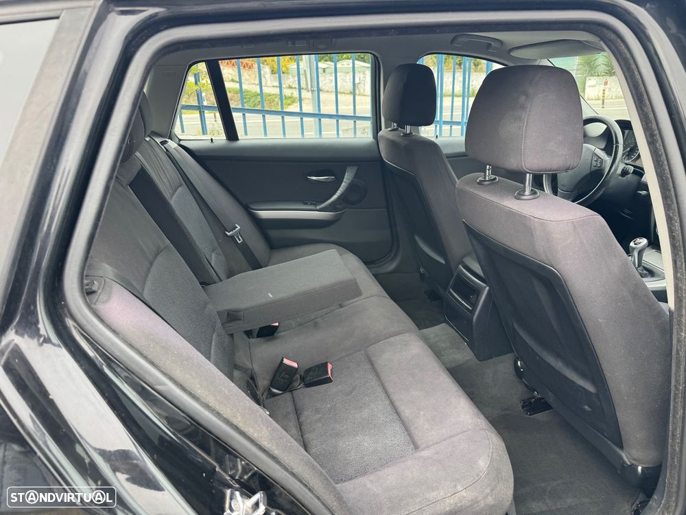 BMW 318 d DPF Edition Exclusive - 28