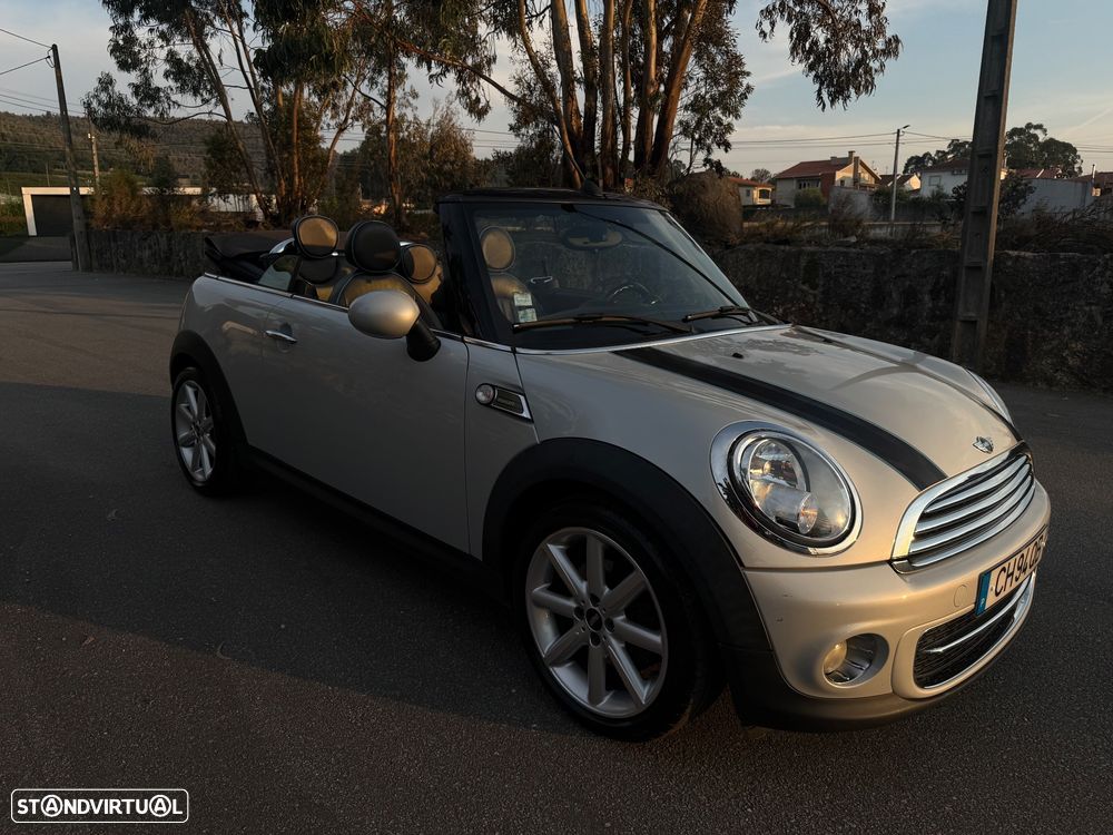 MINI Cabrio Cooper D - 7