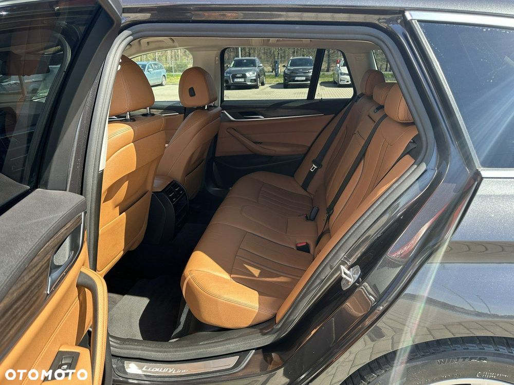 BMW Seria 5 520d Luxury Line - 13