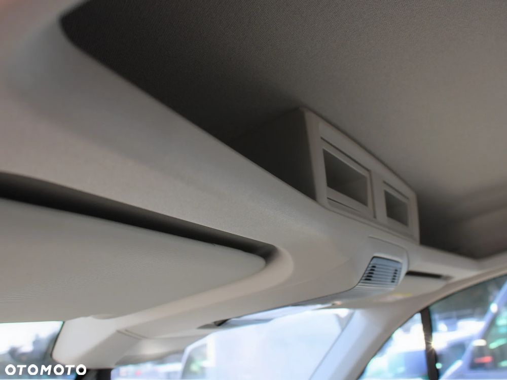 Volkswagen Crafter 35 Skrzyniowy - 16