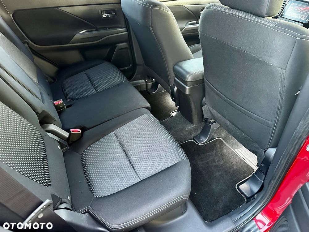 Mitsubishi Outlander 2.0 Intense + SDA 4WD CVT - 13