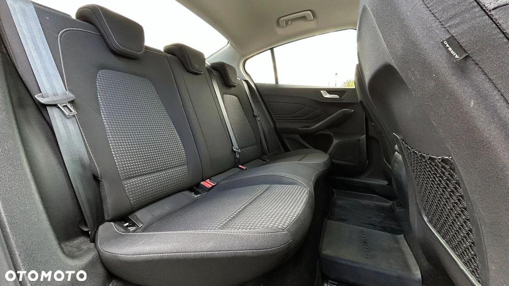 Ford Focus 1.0 EcoBoost Trend - 22