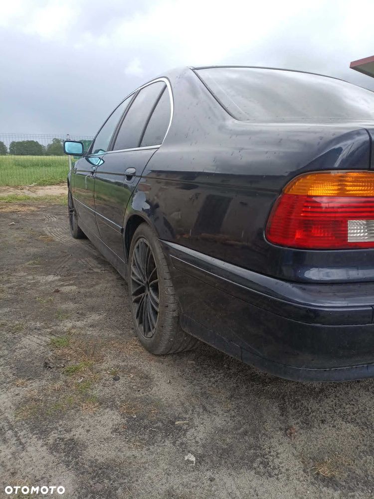 BMW Seria 5 - 1