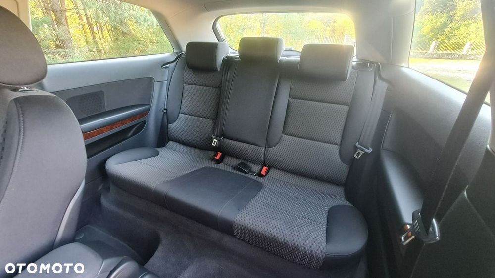 Audi A3 3-drzwiowe 2.0 TDI DPF Ambiente - 8