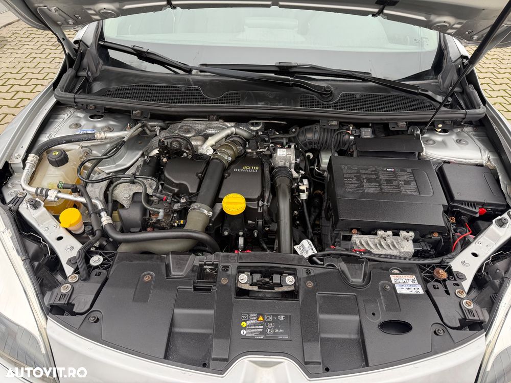 Renault Megane ENERGY dCi 110 Start & Stop Bose Edition - 29