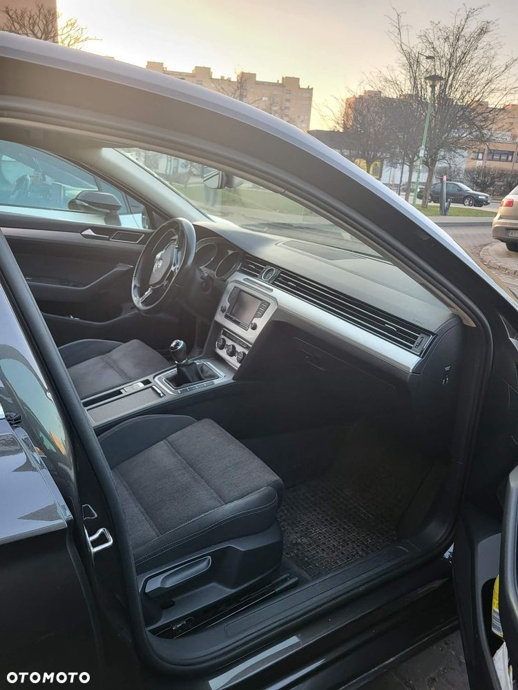 Volkswagen Passat 1.8 TSI BMT Comfortline - 9