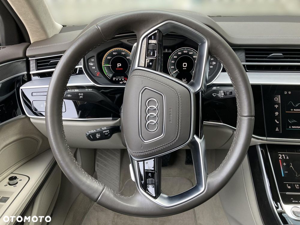 Audi A8 - 12