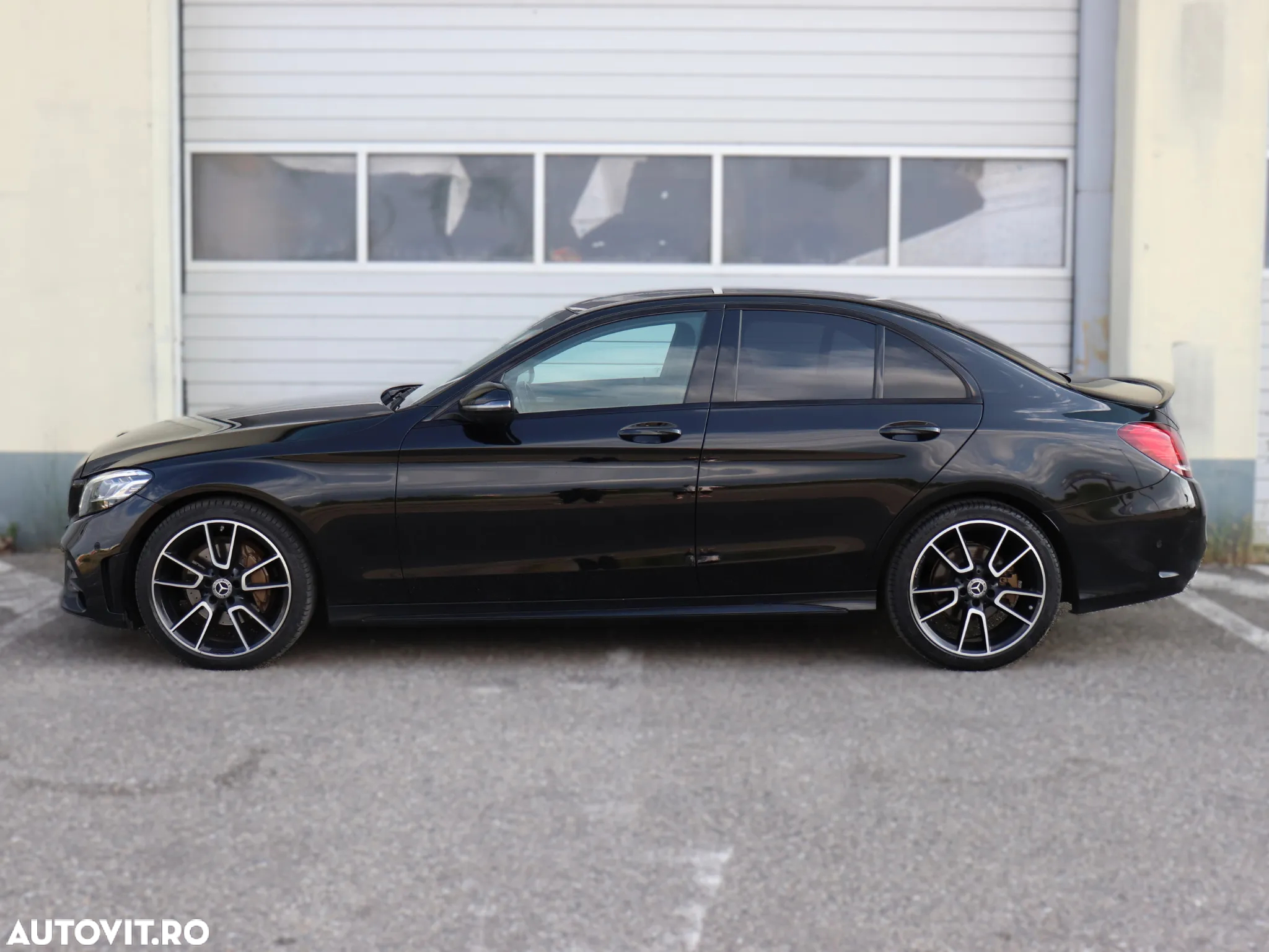 Mercedes-Benz C 220 d 4Matic 9G-TRONIC AMG Line - 20