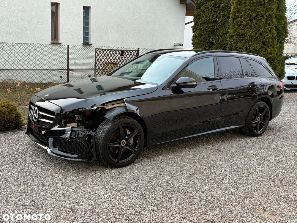 Mercedes-Benz Klasa C 220 d 4Matic 9G-TRONIC AMG Line - 4