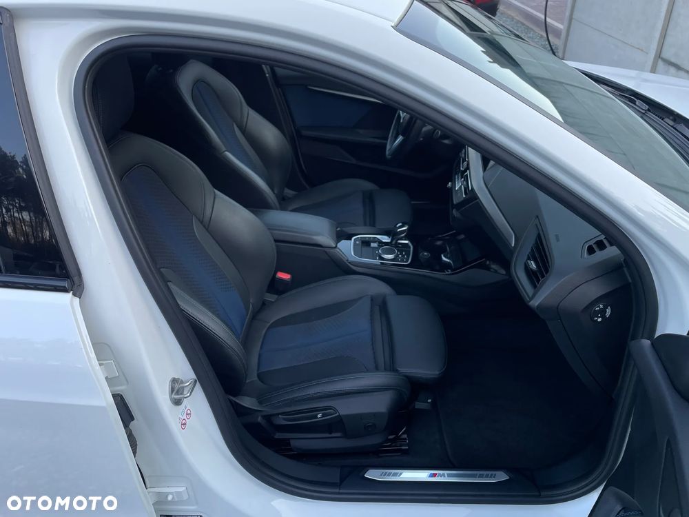 BMW Seria 1 118d Edition M Sport Shadow - 21