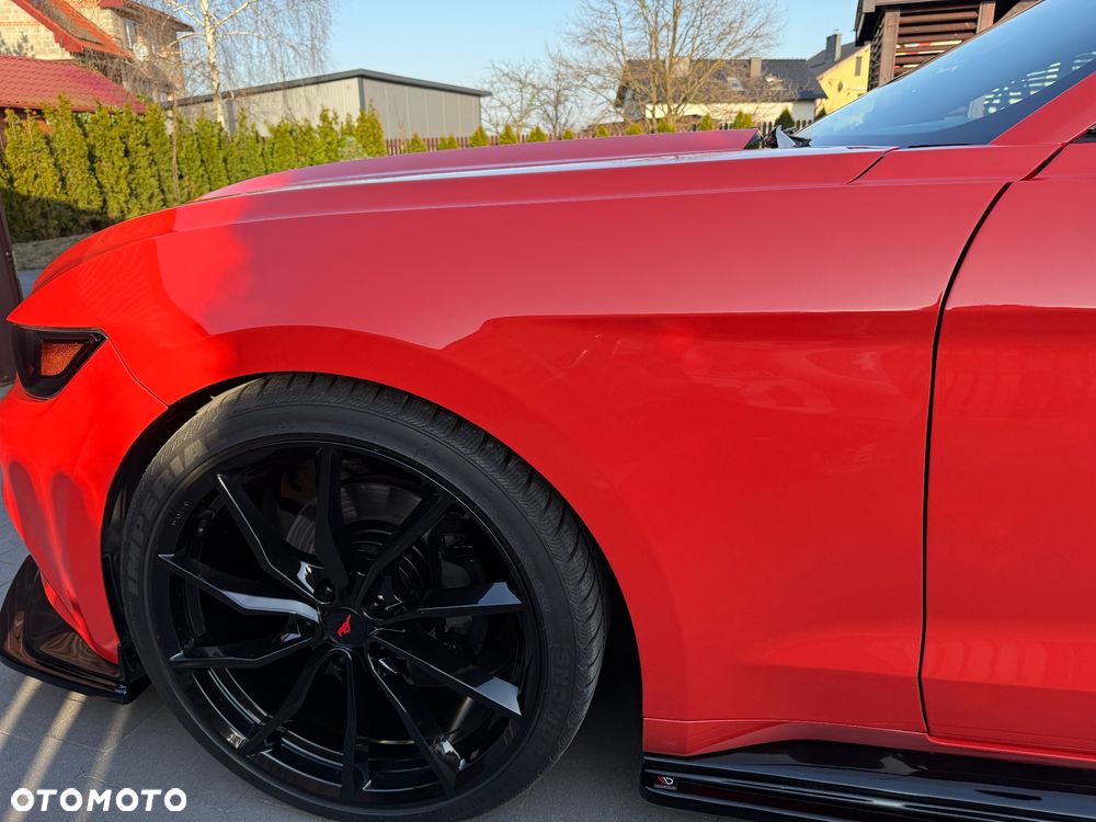 Ford Mustang - 13