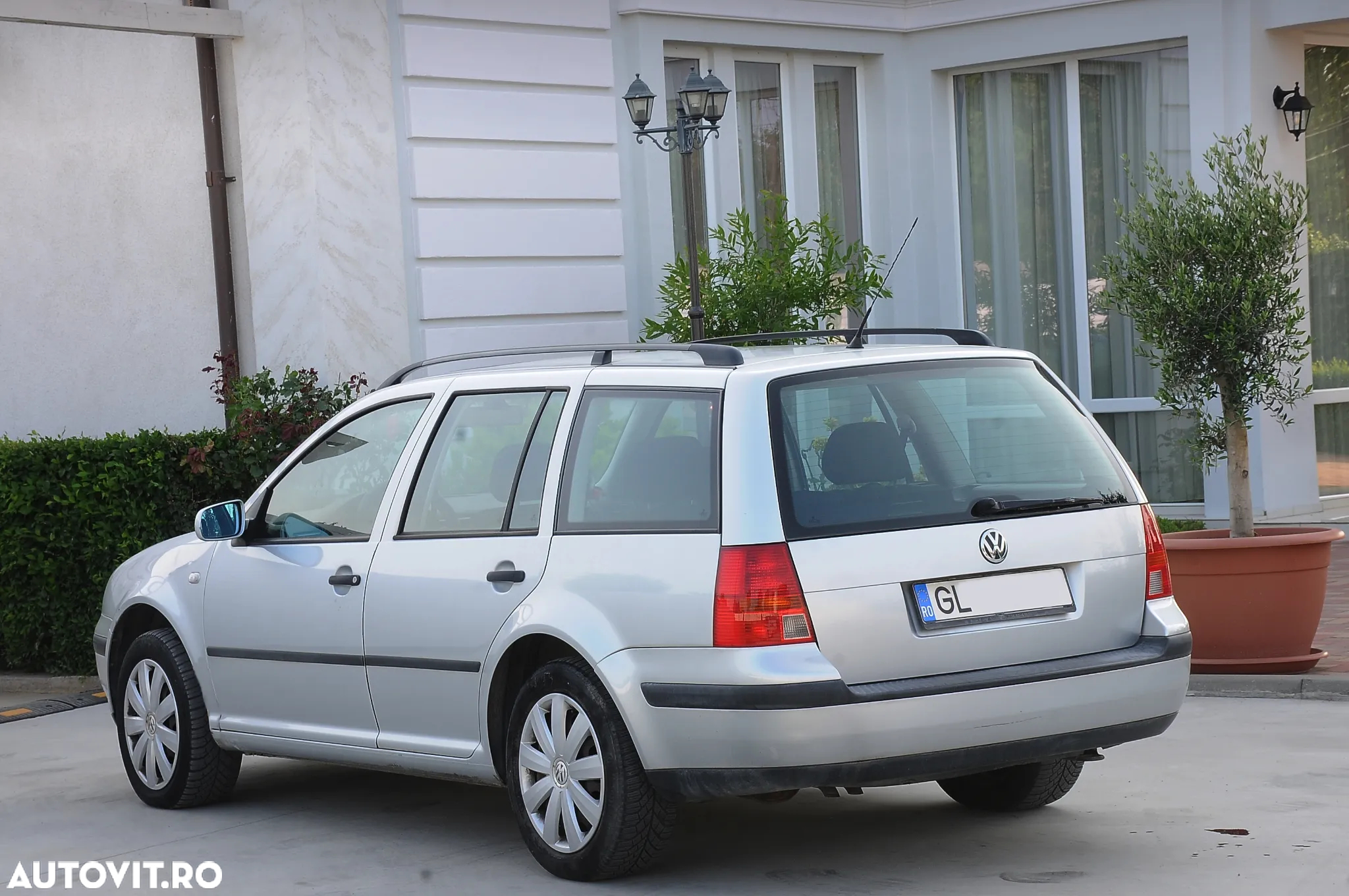 Volkswagen Golf Variant 1.6 Atlantic - 3
