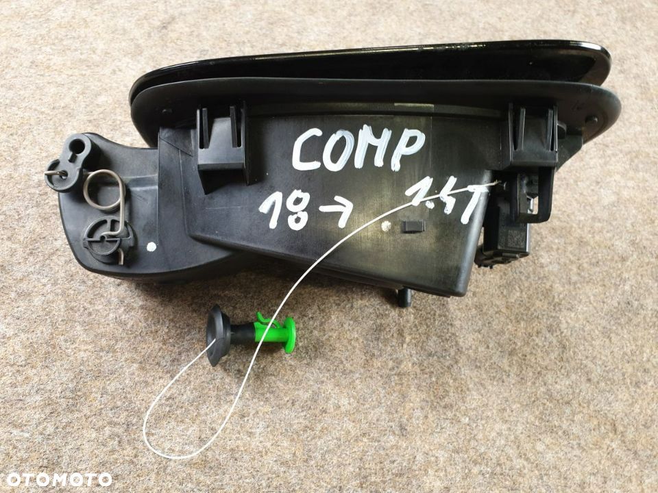 JEEP COMPASS 1.4T od 2018 roku . Klapka Wlewu Paliwa - 10