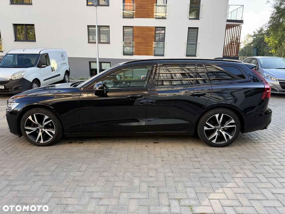 Volvo V60 D4 R-Design - 12