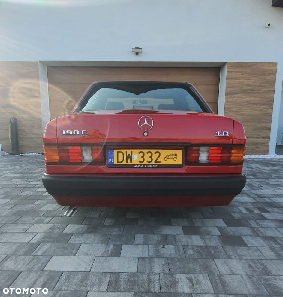 Mercedes-Benz W201 (190) - 5