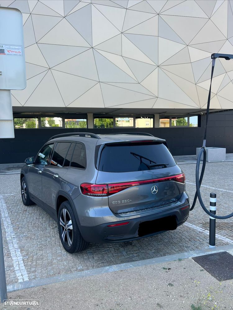Mercedes-Benz EQB 250+ - 5