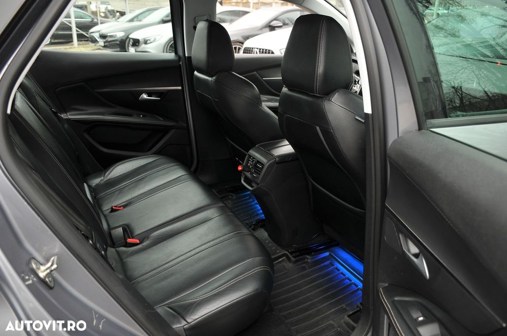 Peugeot 3008 1.2 MHEV 136 e-DCS6 Active Pack - 14