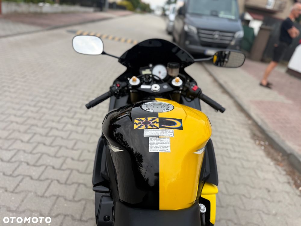Yamaha R6 - 16