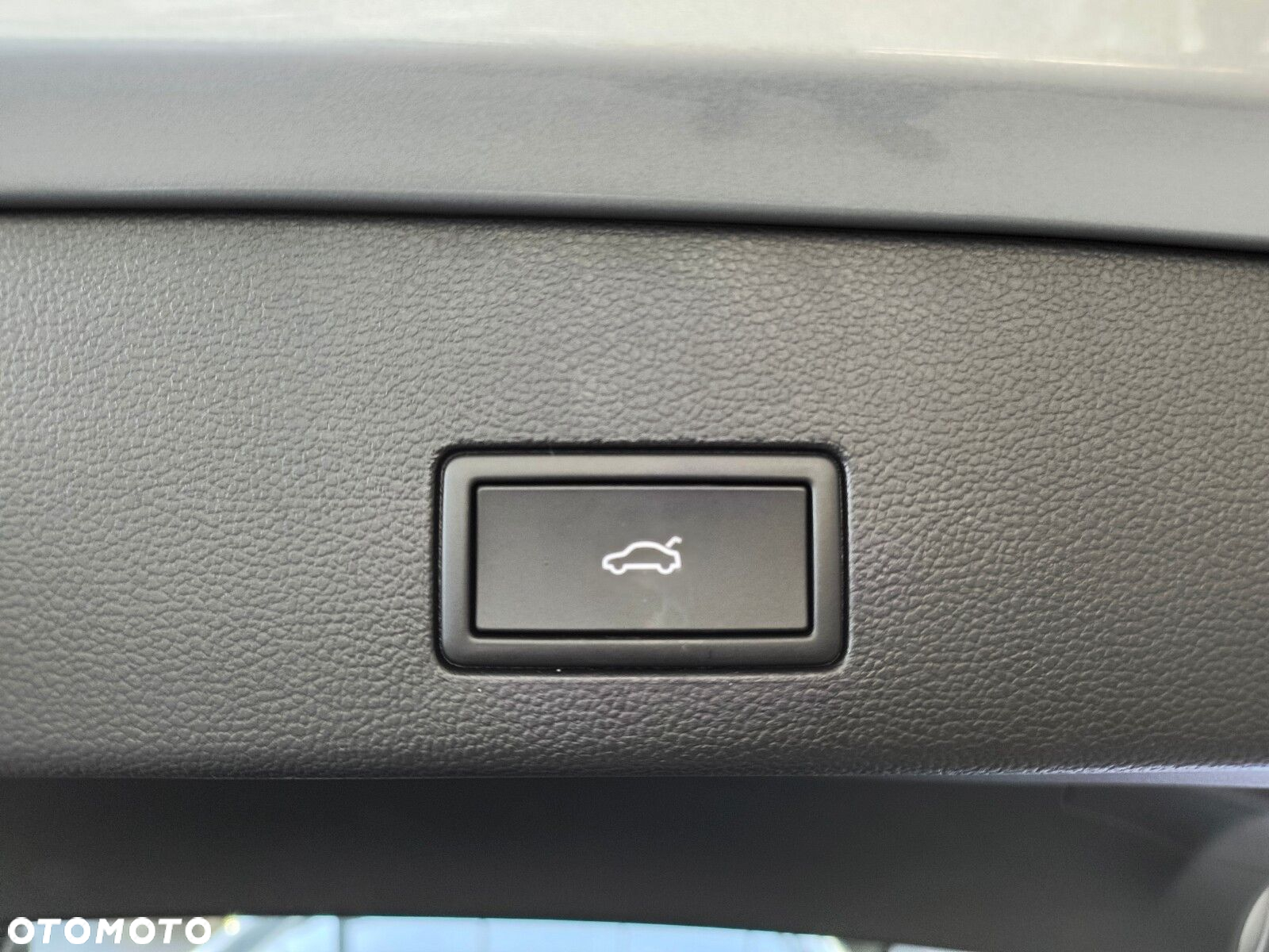 Volkswagen Golf - 11