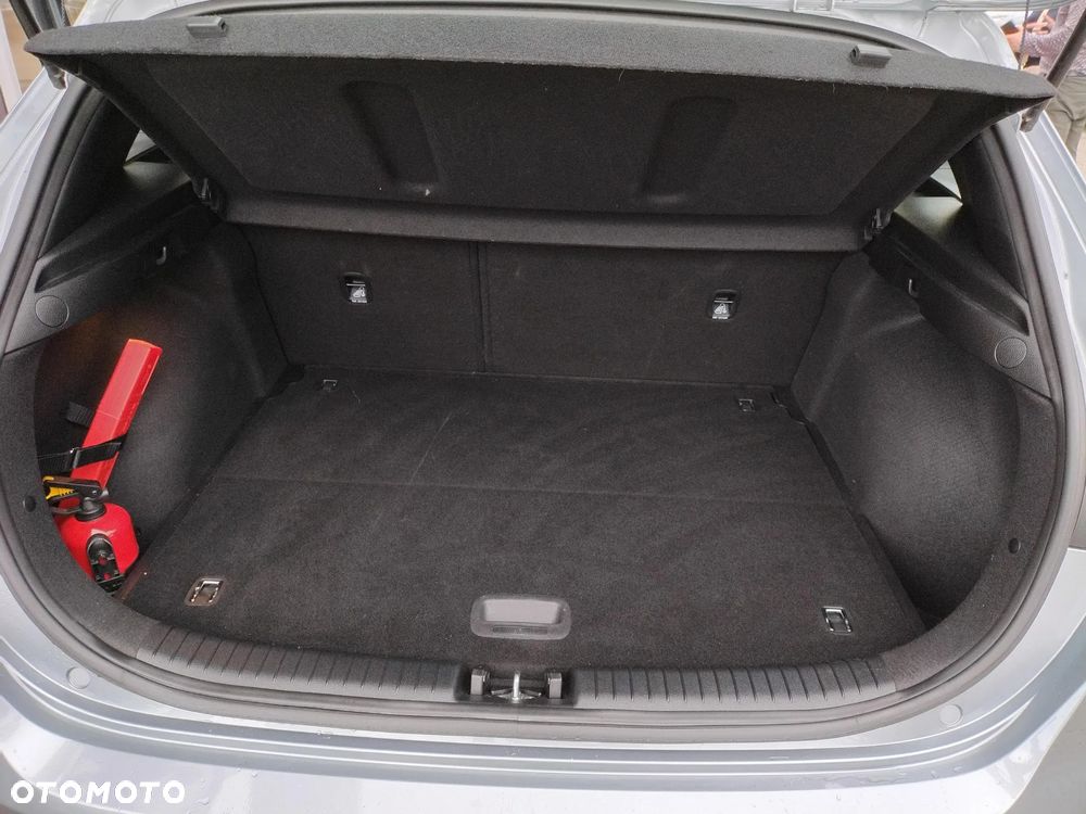 Kia Ceed 1.5 T-GDI M DCT - 17