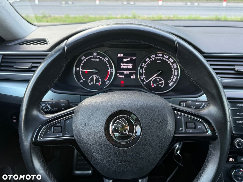 Skoda Superb 1.6 TDI Active - 14