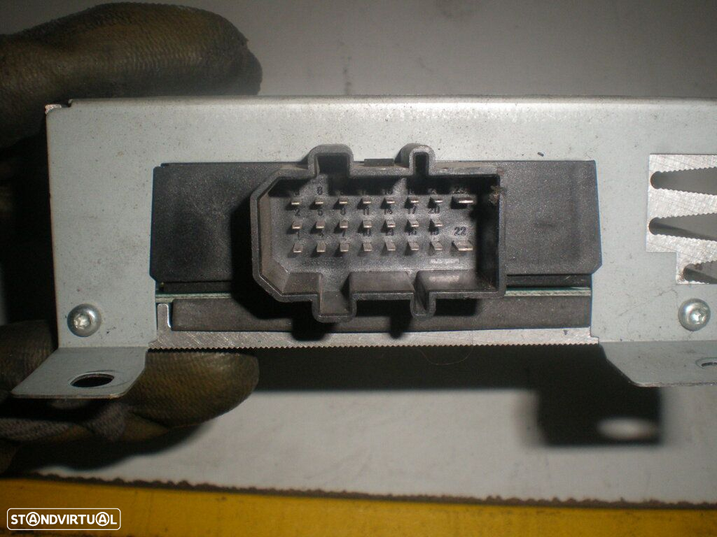 Amplificador 8E9035223 AUDI A4 B6 B7 - 2
