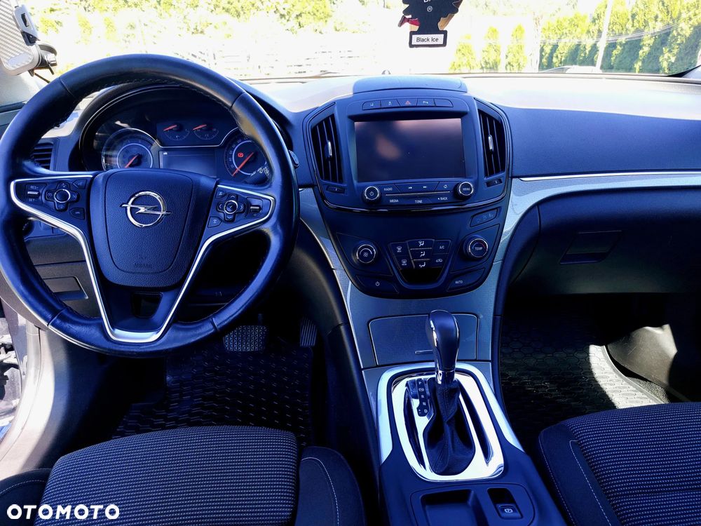 Opel Insignia - 10