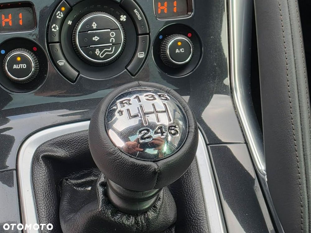 Peugeot 3008 1.6 THP Allure - 27