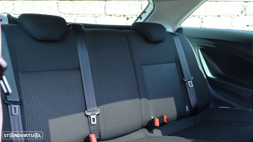 SEAT Ibiza 1.6 TDI FR 30 Anos - 28