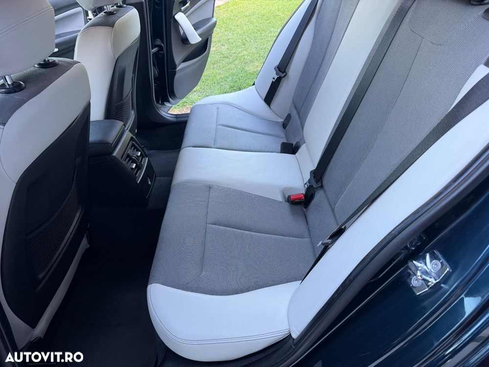 BMW Seria 1 118d Aut. - 19