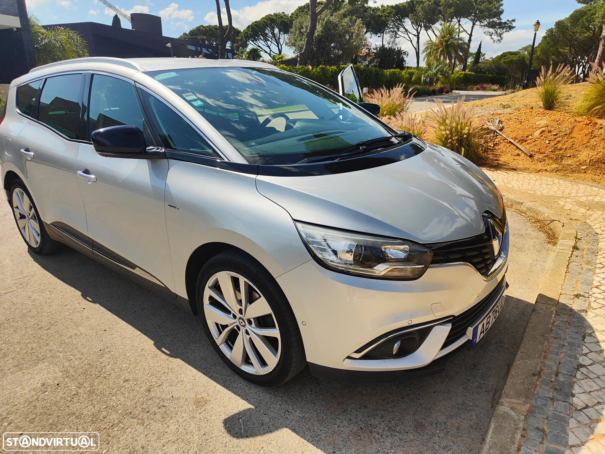 Renault Grand Scénic ENERGY dCi 110 LIMITED - 1