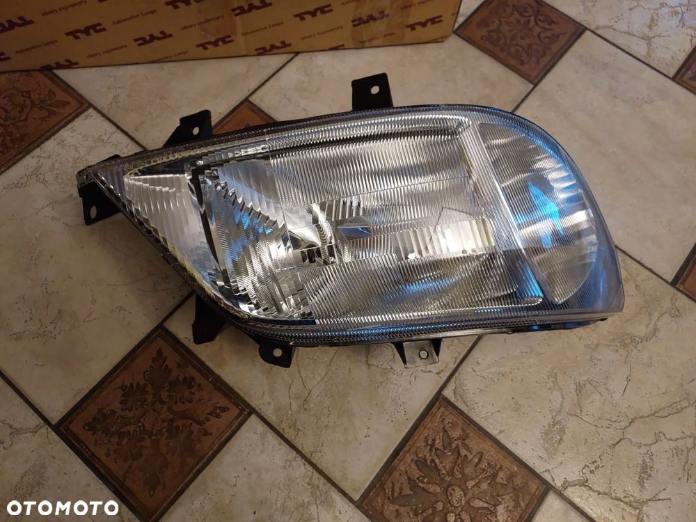 Reflektor Prawy  H1/H7, elektryczny, bez silnika, kolor wkładu: srebrny  MERCEDES SPRINTER 901, 902, 903, 904, 905 04.00-12.02 - 5