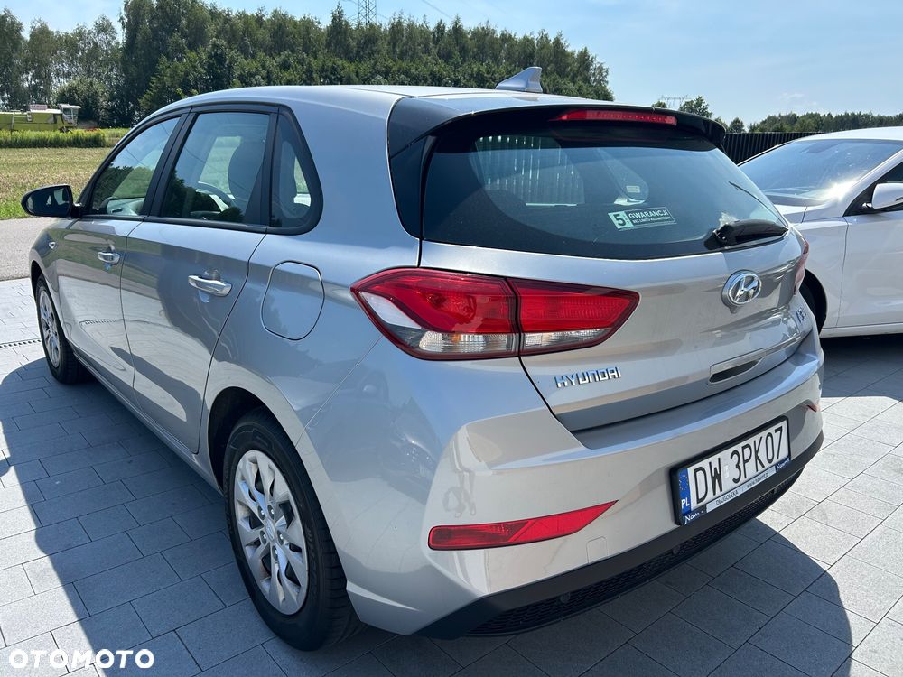 Hyundai i30 1.5 DPI Classic + - 3