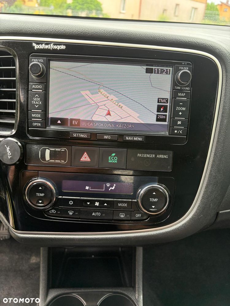 Mitsubishi Outlander - 17