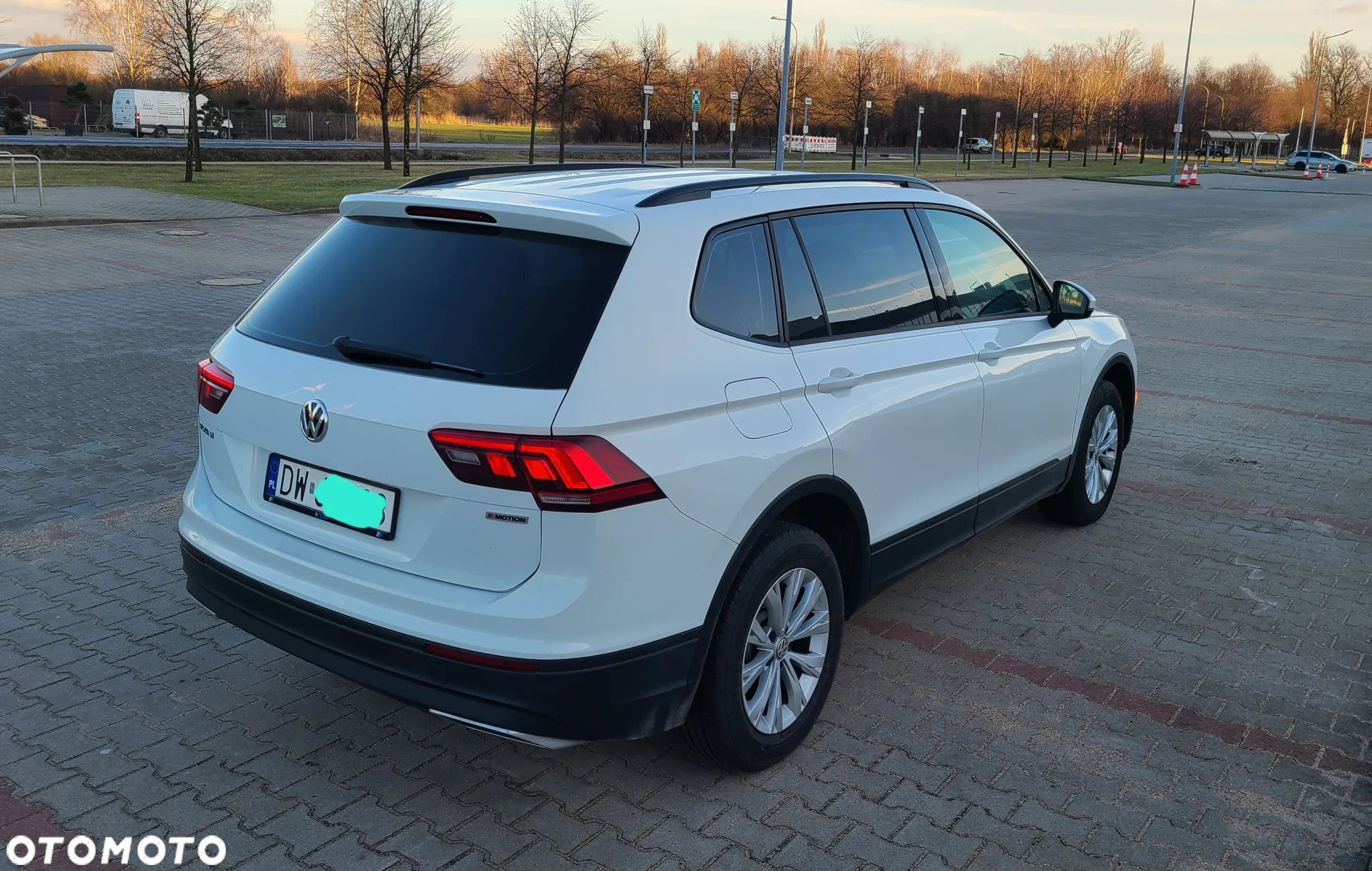 Volkswagen Tiguan 2.0 TSI 4Mot Comfortline DSG - 9