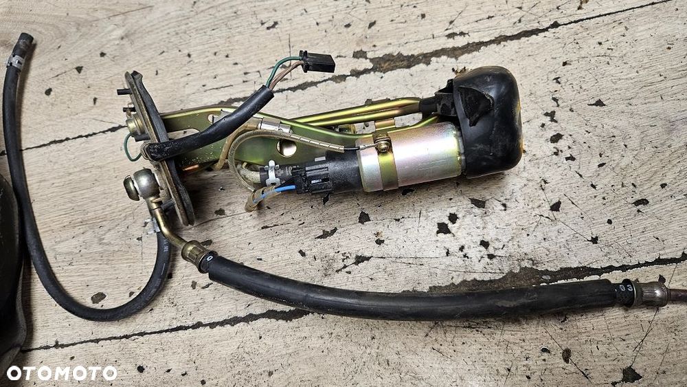 Pompa paliwa zbiornik bak przewód Honda ST1300 Pan European - 10