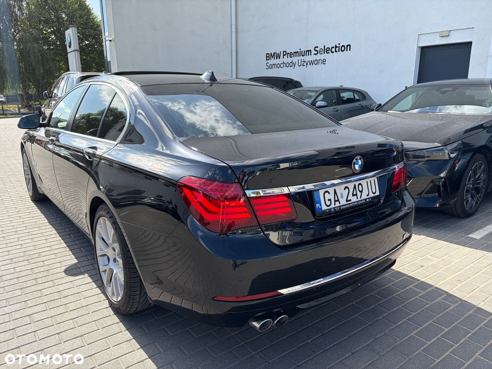 BMW Seria 7 730Ld - 14