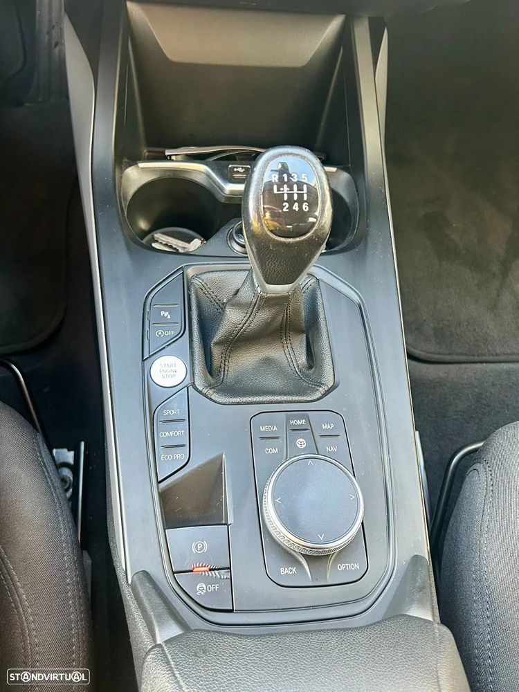 BMW 116 d EfficientDynamics — fotografia 10