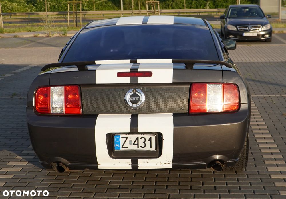 Ford Mustang - 7