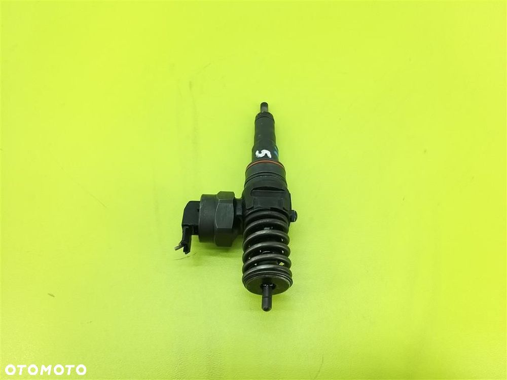 Pompowtryskiwacz wtryskiwacz Audi A4 B5 PASSAT 1.9 038130073F 0414720007 - 2