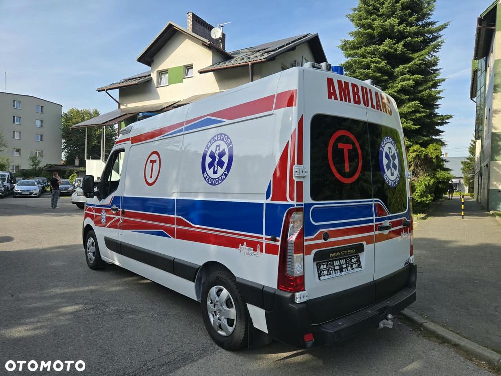 Renault Master Ambulans karetka gwarancja - 6