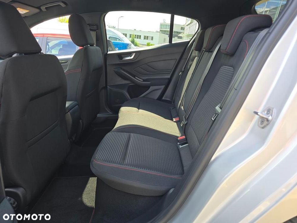 Ford Focus 1.0 EcoBoost mHEV ST-Line X - 9
