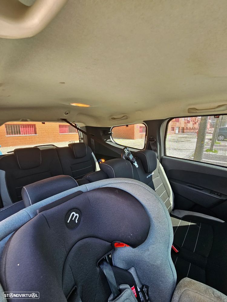 Dacia Lodgy 1.5 dCi Stepway 7L - 26