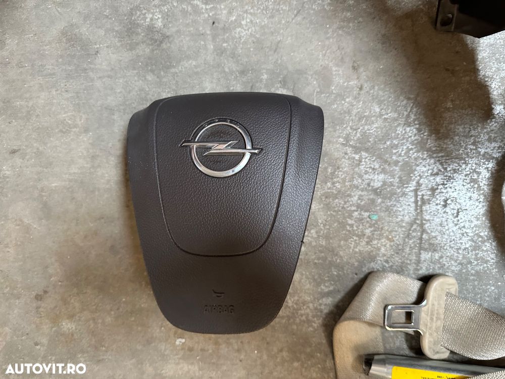 Plansa bord culoare maro si airbaguri OPEL INSIGNIA an 2008-2014 - 5