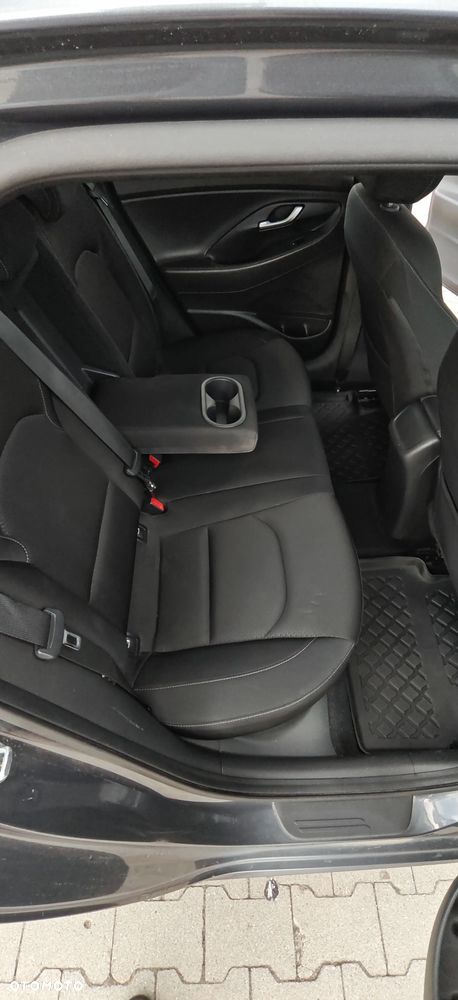 Hyundai i30 1.6 CRDi Premium - 18