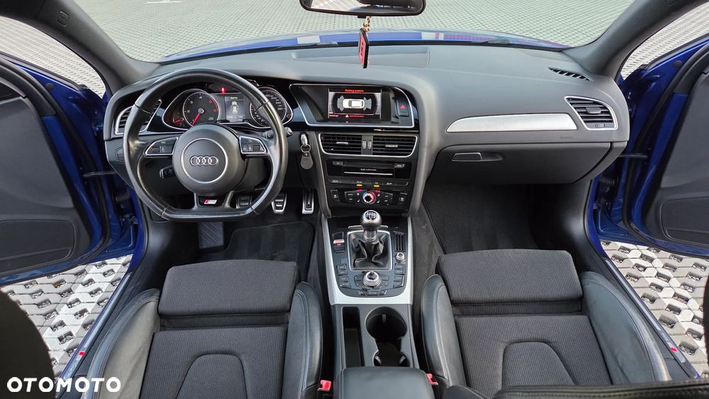 Audi A4 Avant 2.0 TDI DPF clean diesel S line Sportpaket - 10