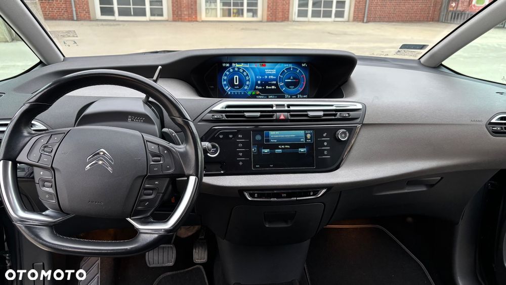 Citroën C4 Grand Picasso 1.6 THP MoreLife S&S EAT6 - 17